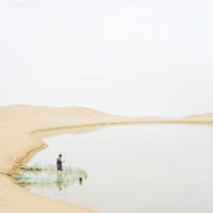 Zhang Kechun, The Yellow River No.01 – The man who pumped from the desert, Ningxia, 2011, Impression jet d’encre, 115 x 147 cm