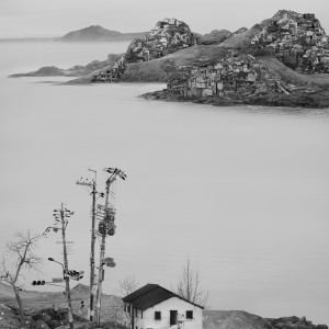 Yang Yongliang, Time Immemorial – Lone House, 2016, Impression giclée sur papier Fine Art, 100 x 80 cm