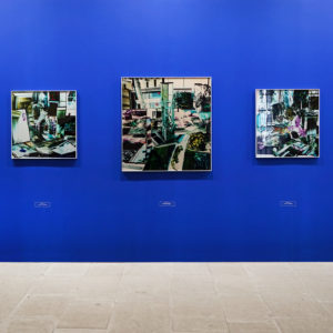 Baptiste Rabichon, En Ville, vue d’exposition, Prix BMW, Rencontres d’Arles, Cloître Saint-Trophime, France, 2018