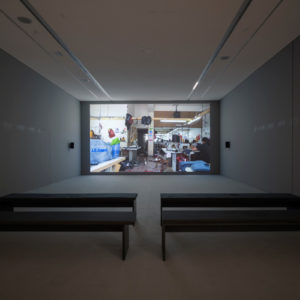 Wang Bing, 15 Hours, 2017, Vidéo, vue d’installation, EMST—National Museum of Contemporary Art, Athènes, documenta 14, photo: Mathias Völzke