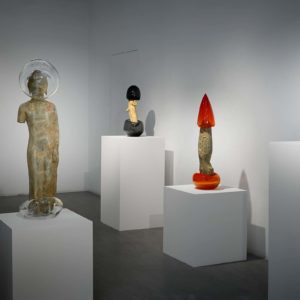 Zhuo Qi, Vue d’exposition, «Étrangement Beau», Galerie Paris-Beijing, 2021