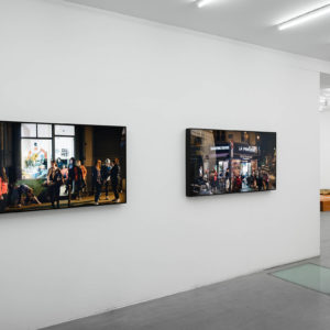 Randa Maroufi, Vue d’exposition, La figure et le lieu, Galerie Paris-Beijing, 2020, Paris, France