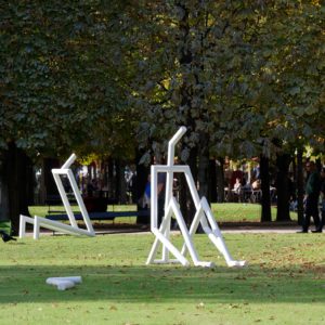 Jacques Julien, Série « Les géants », Aluminium, peinture epoxy, 5 éléments, 2015. Photo: A. Mole