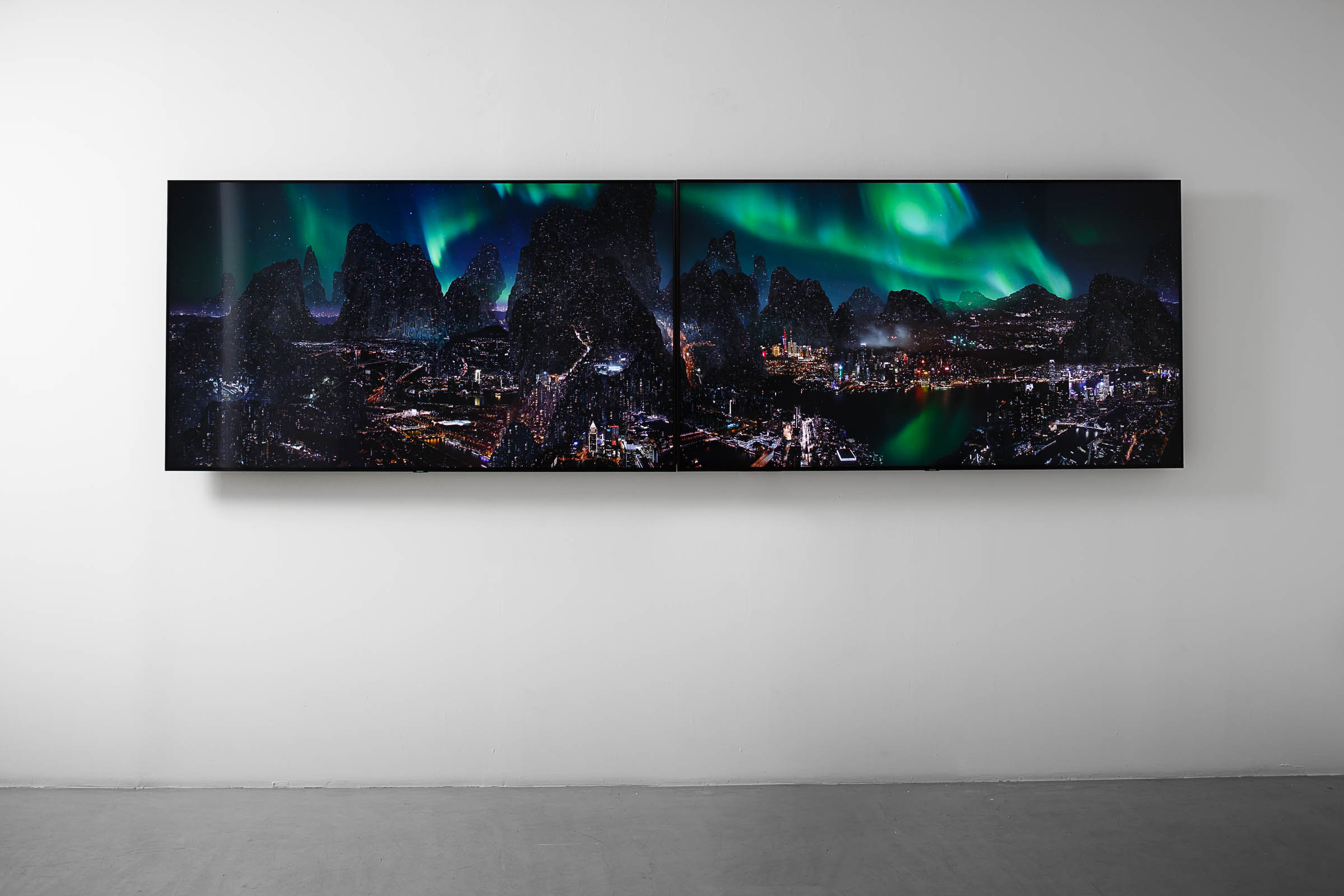 Yang Yongliang Glows-in-the-Arctic-Exhibition-view PARIS-B Galerie Paris-Beijing