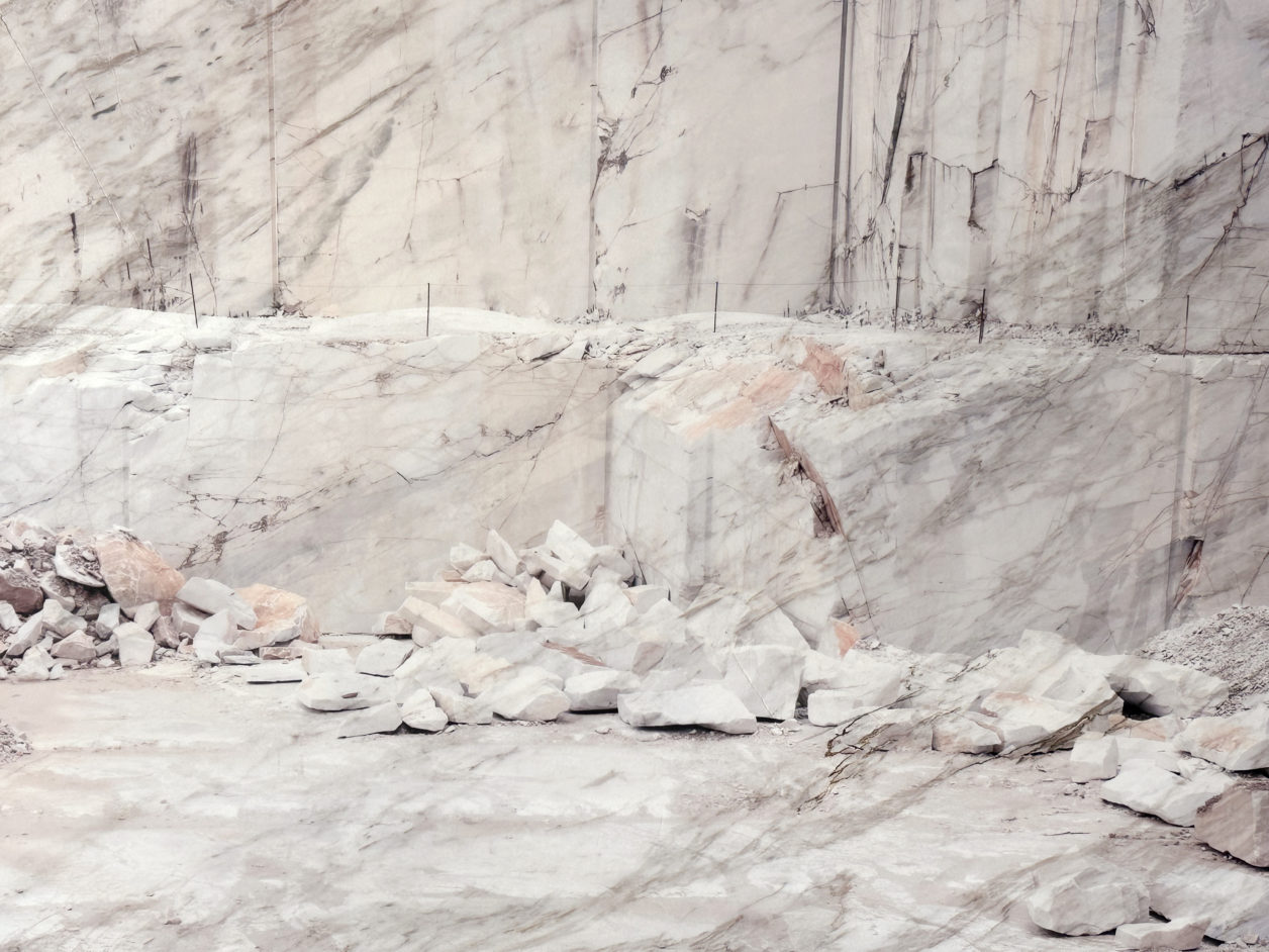 Dune Varela_Carriere_impression photographique sur marbre_103x66_Courtesy de l'artiste et PARIS-B