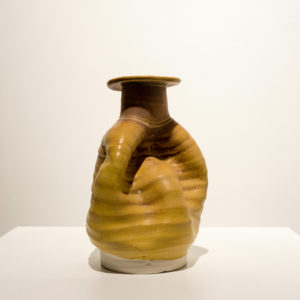 Qi Zhuo, Je suis fatigué, 2012, céramique, 19,5 x 14 x 14,5 cm