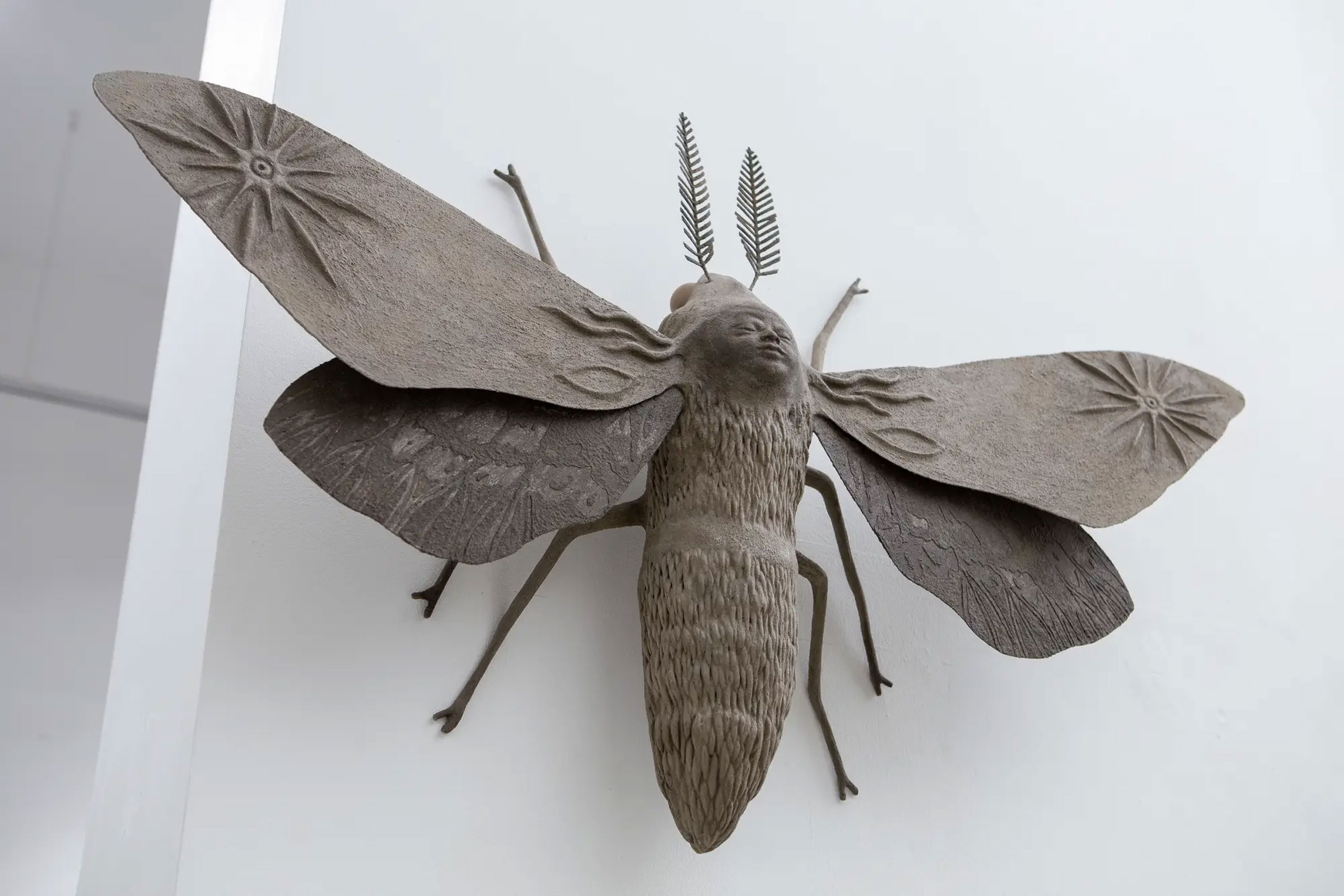 atalin Kortmann-Járay & Karina Mendreczky, Hypnagogia, 2023, concrete, iron, steel, ceramic, 113 x 70 x 19 cm