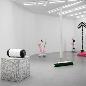 Jacques Julien, S/M/L, vue d’exposition, PARIS-B, France, 2024, ©Théo Baulig