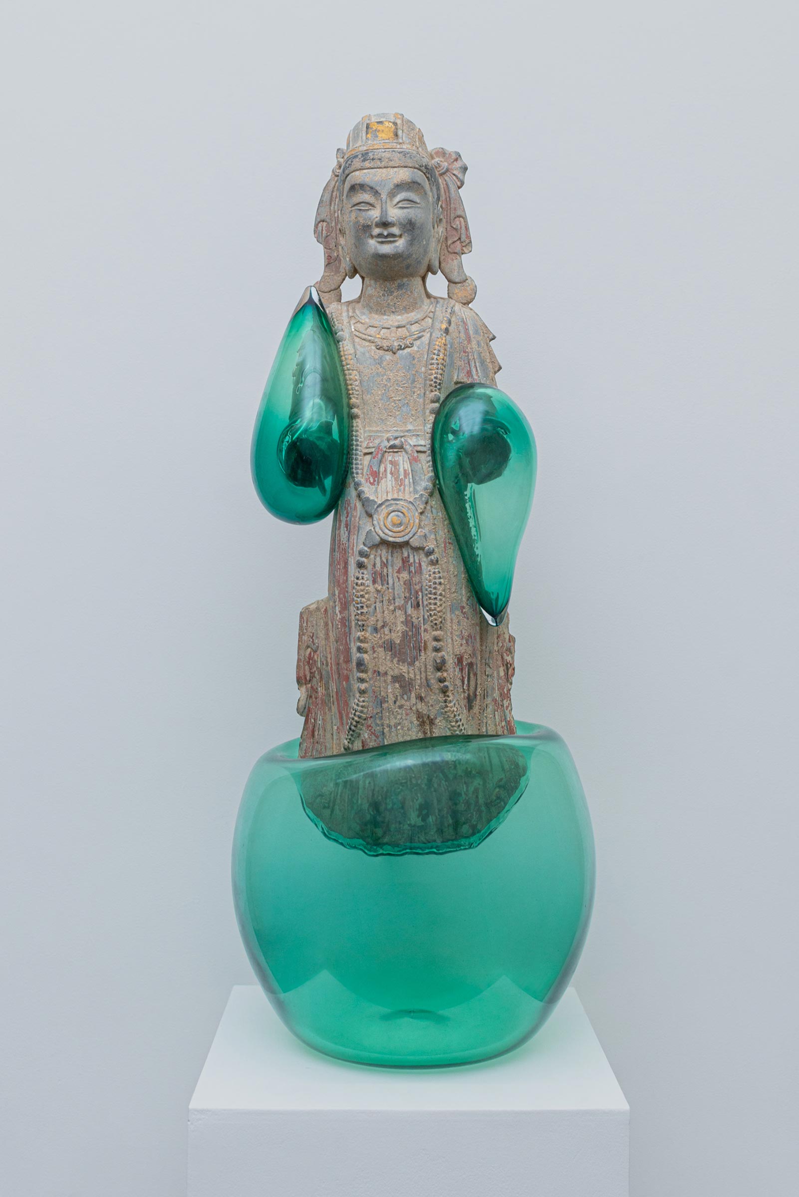 Qi-Zhuo-Bubble-Game-#44,-2023,-Stone-sculpture-and-blown-glass,-75-x-25-x-25-cm