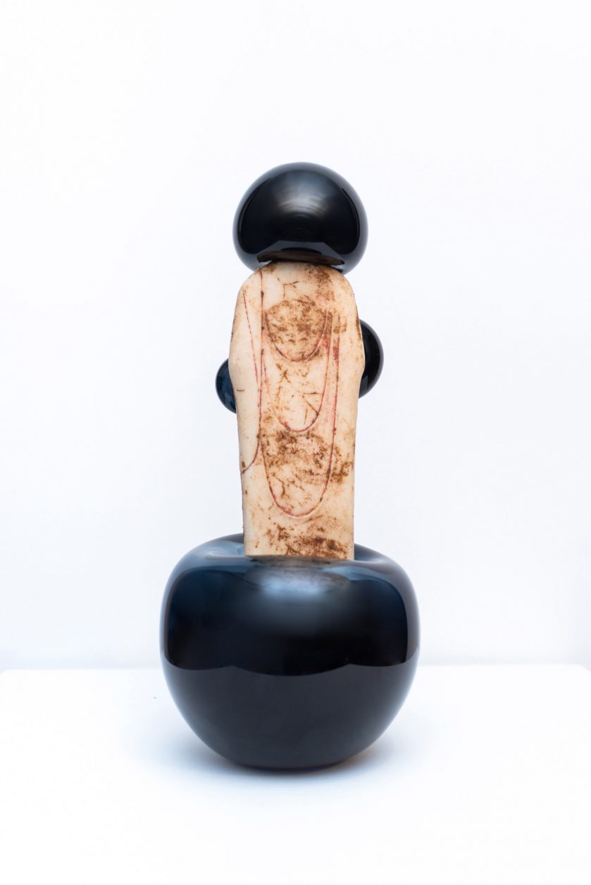 Qi-Zhuo---Bubble-Game-#67,-2024-Stone-sculpture-and-blown-glass-42-x-18-x-18-cm-3-
