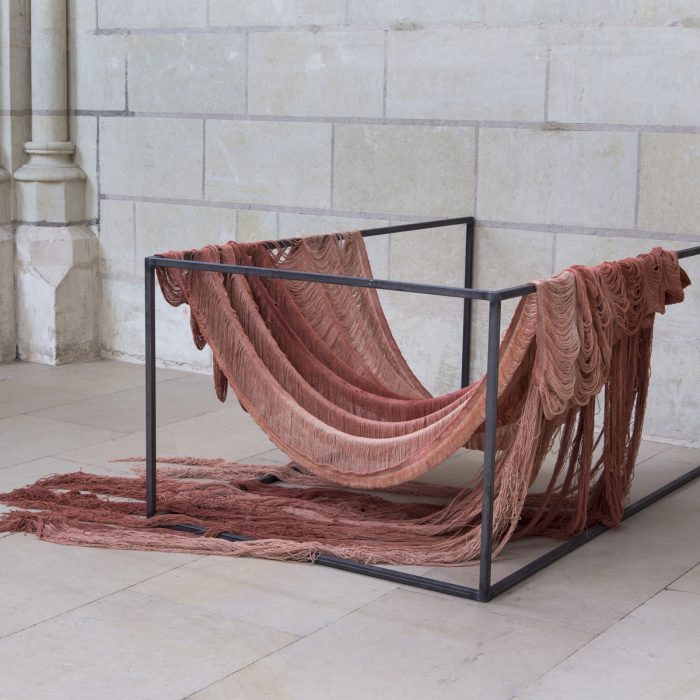 2-Golnaz_Payani_Centre-d’Art-Contemporain-La-Chapelle-Jeanne-d’ArcThouars_©_Nicolas_ROUGET-2025